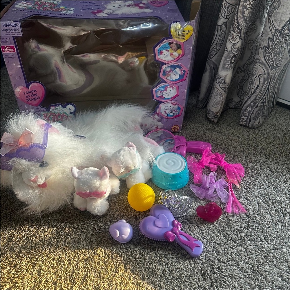 Vintage Toy Biz Kitty Surprise Interactive Toy
PreOwned